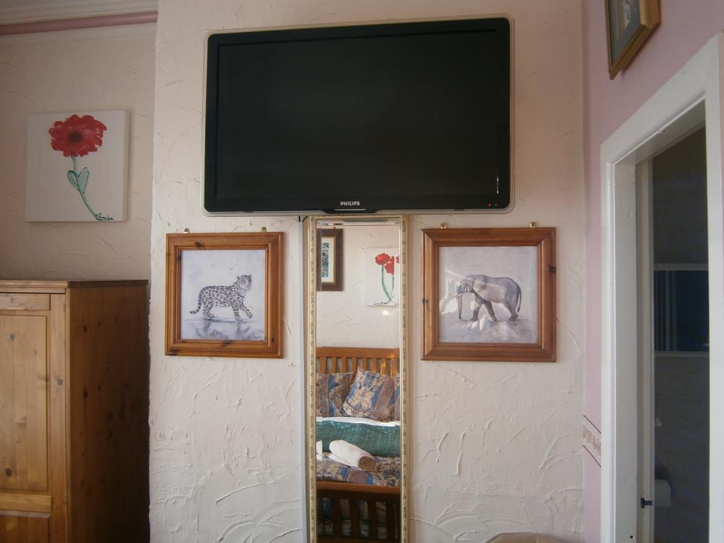 Guesthouse The Royale Hotel Blackpool Room photo