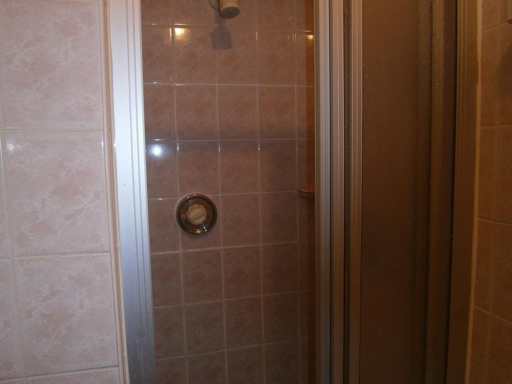 Guesthouse The Royale Hotel Blackpool Room photo